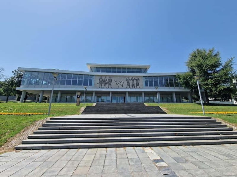 Belgrade:Tito's Blue train, House of Flowers, Retro Car Tour - FAQ