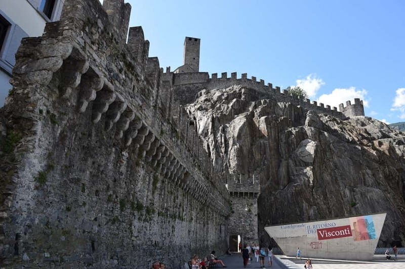 Bellinzona - Private Tour with a visit to Castelgrande - Key Points