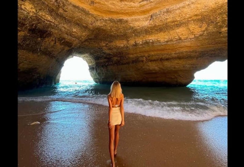 Benagil: Guided Kayak Tour inside caves and Praia da Marinha - An In-Depth Look at the Kayak Experience