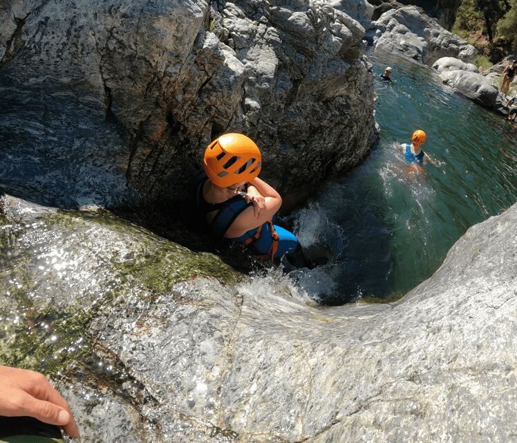 Benahavís: Canyoning Guided Tour at Guadalmina River - What to Expect from the Guadalmina River Canyoning Tour