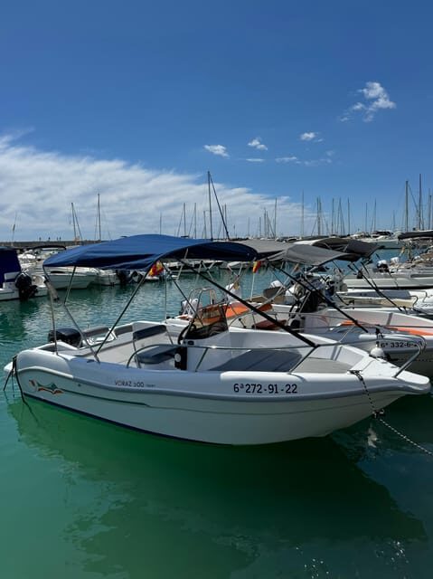 Benalmádena: Alquiler de barcos sin licencia Costa del Sol - An In-Depth Look at the Experience