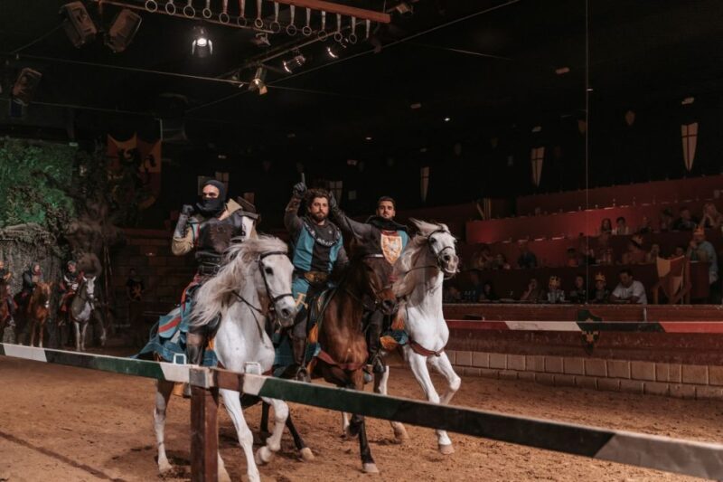 Benidorm: Dinner with Show at Magic Robin Hood - Introduction: What to Expect from the Robin Hood Medieval Feast