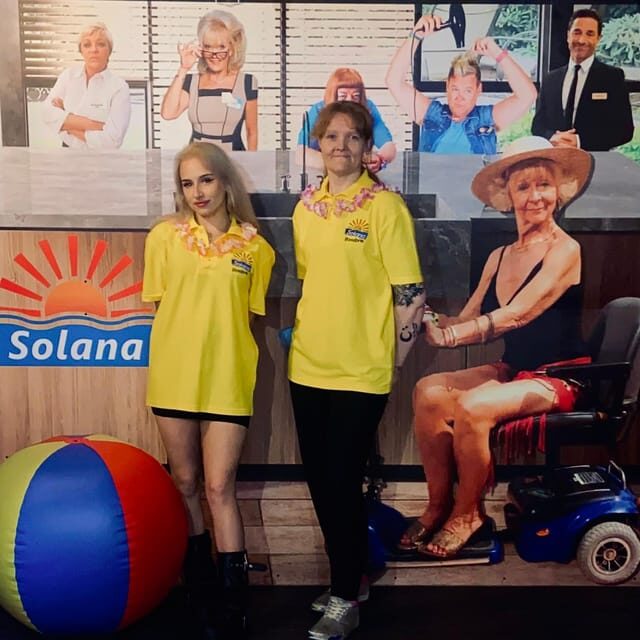 BENIDORM KARAOKE with Licky Vicky - Key Points