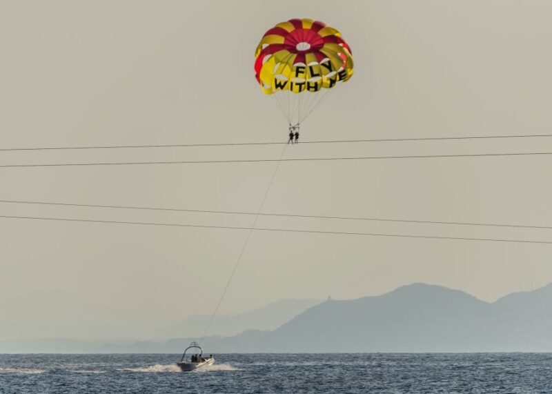 Benidorm: Parasailing Boat Trip with Costa Blanca Views - The Boat Ride & Launch