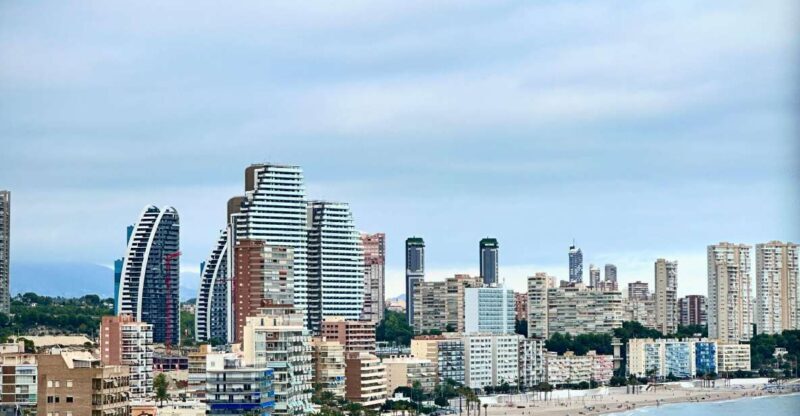 Benidorm: Private Guided Tour by VIP Car - 3 hours - A Deep Dive into the Experience