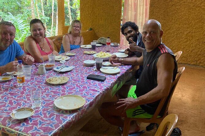 Bentota with River Safari, Waterfall, Temple and Teaplantation - FAQ