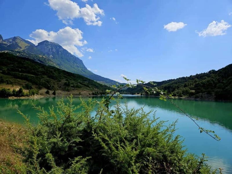 Berat: Tomorri Castle and Lakes of Dardha Day Trip - Key Points