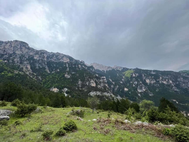 Berat: Tomorri Castle and Lakes of Dardha Day Trip - Exploring the Highlights of the Day Trip