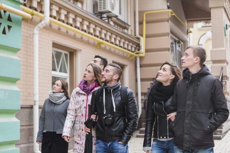 Bergen: Express Walk with a Local in 60 minutes - Key Points