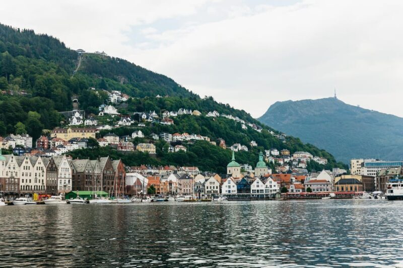 Bergen: Guided Minibus Tour with Photo Stops - Key Points