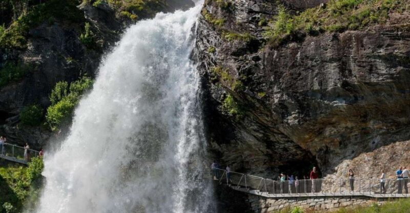 Bergen: Hardangerfjord, Voss Gondola & 3 Great Waterfalls - Key Points