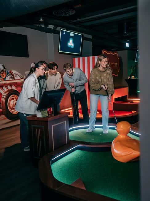 Bergen: High-Tech Minigolf in Top Bergen Activity Bar! - Detailed Breakdown of the Activities