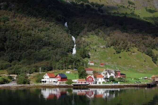 Bergen to Flam "The King of Fjords" One-Way or Round-Trip Cruise Ticket - FAQs