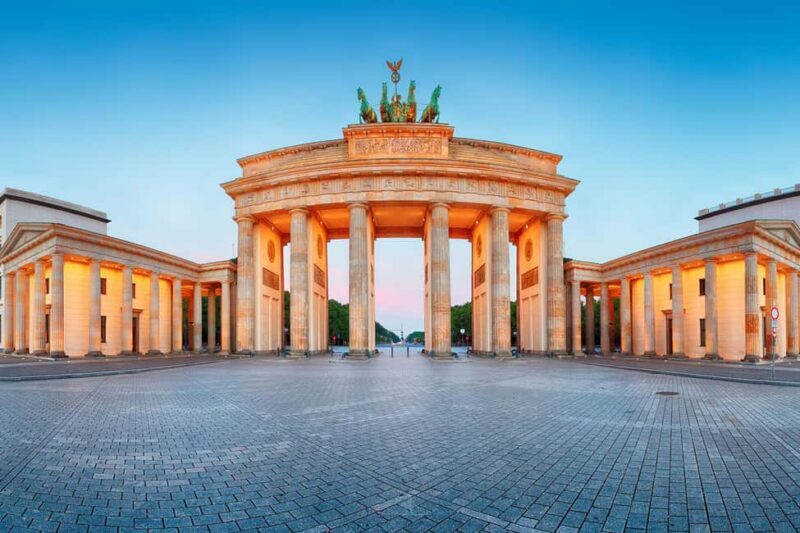 Berlin 10H Private Customized Day Tour with Driver - Key Points
