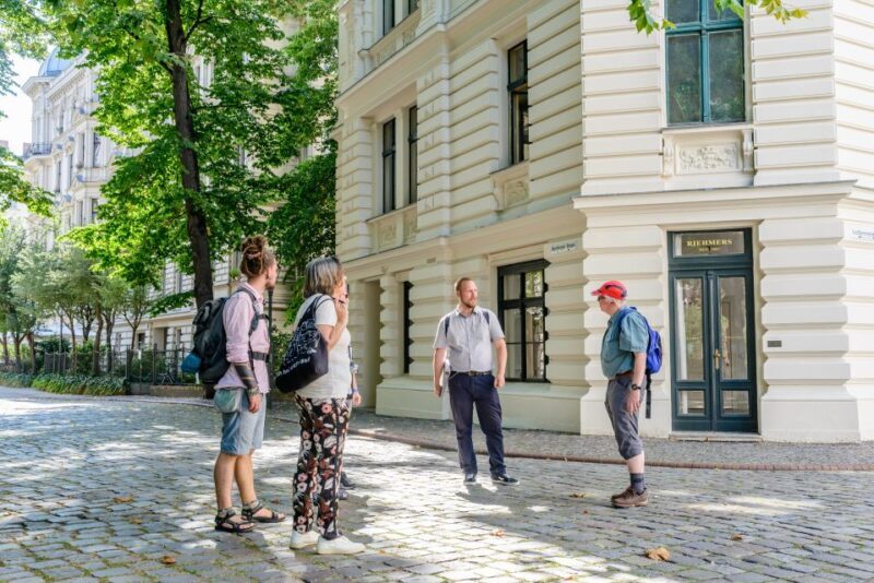 Berlin: 2.5-Hour Walking Tour through Kreuzberg 61 - The Guides: Knowledge and Passion