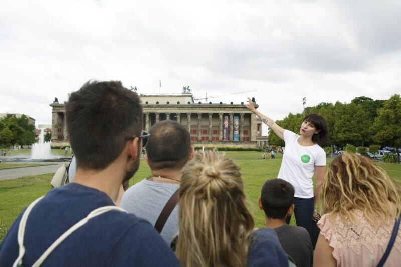 Berlin: 4-Hour Guided Highlights Tour in Spanish - Iconic Landmarks and Their Stories