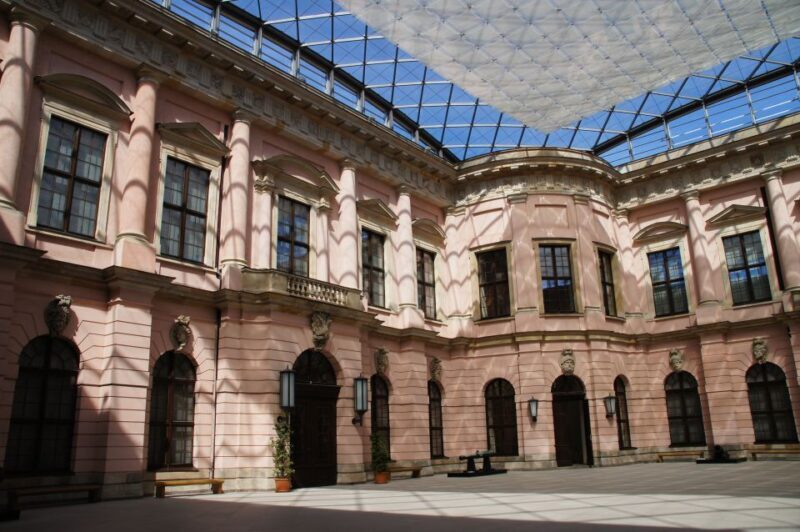 Berlin: 4-Hour Guided Highlights Tour in Spanish - Final Thoughts