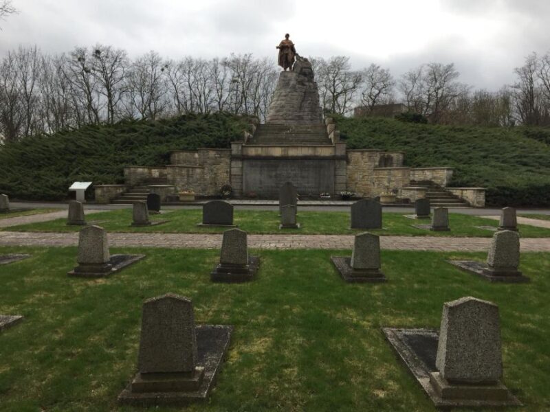 Berlin: Battle for Seelow Heights WW2 tour -Clash of Titans - An In-Depth Look at the Battle for Seelow Heights Tour