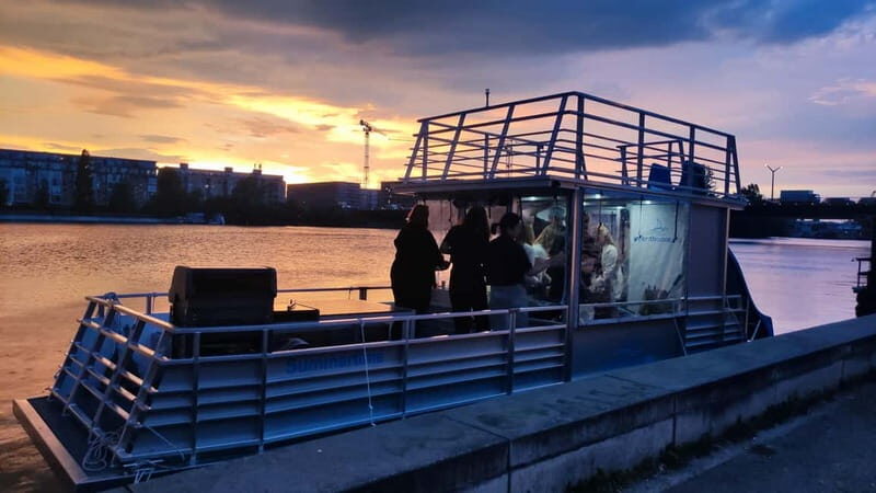 Berlin: Boat Rental BBQ boat with waterslide for 12 people - The Route and Sights