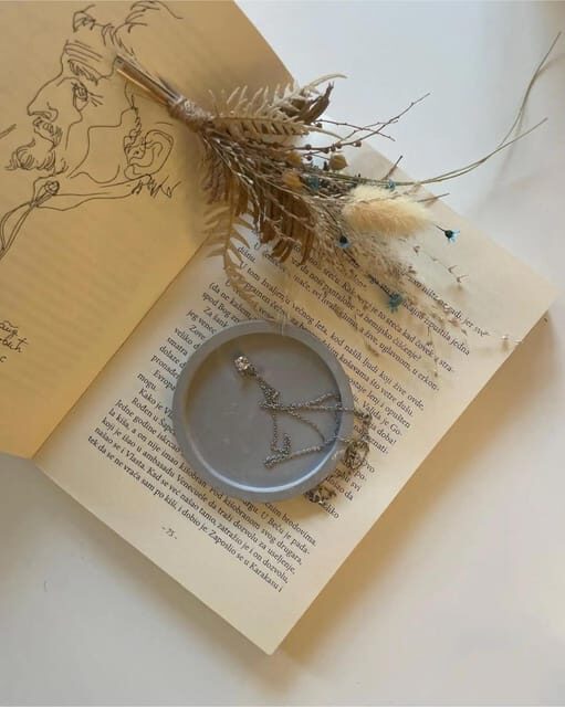 Berlin: Casting Workshop with Natural Materials - An In-Depth Look at the Workshop Experience