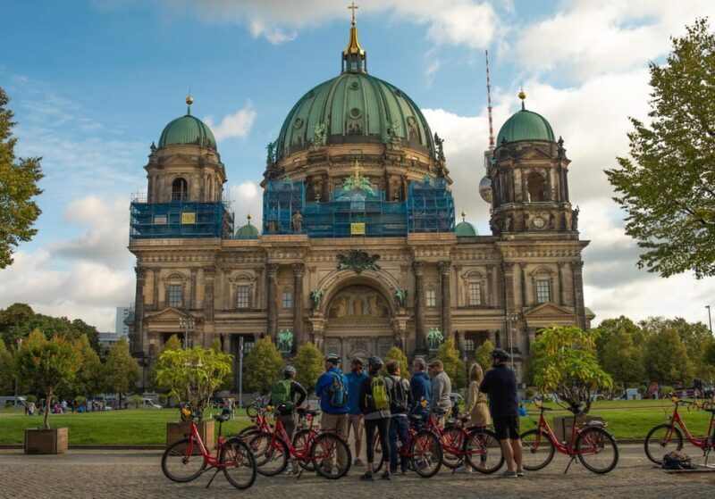 Berlin City Bike Tour with Beer Garden Stop - Key Points