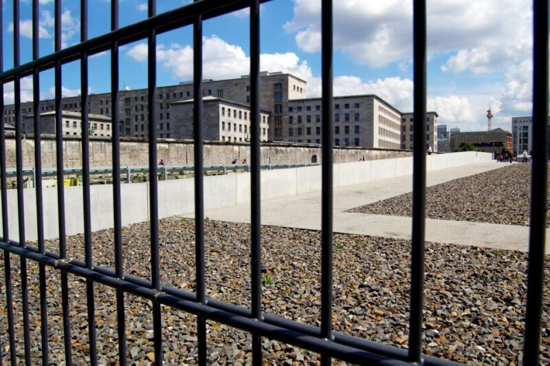 Berlin: City Center Walking Tour - Exploring Berlin in 3 Hours: A Practical Overview