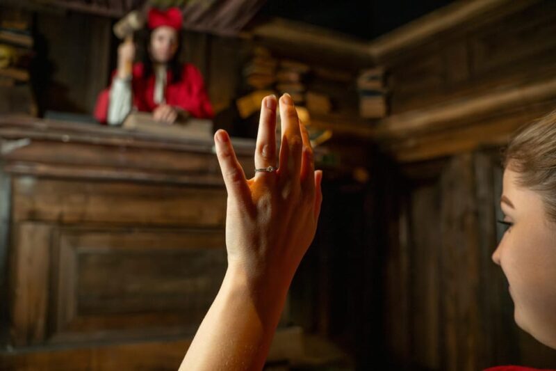 Berlin Dungeon: Bachelor Party Ticket - Exploring the Berlin Dungeon Bachelor Party Experience