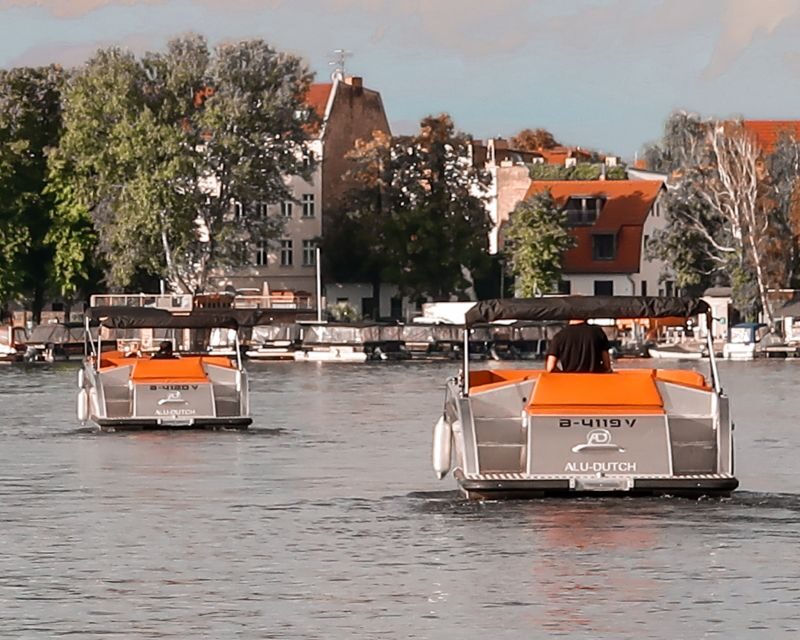 Berlin: Electric Boat Rental for self-driving 2 hrs - Ease of Access and Starting Point
