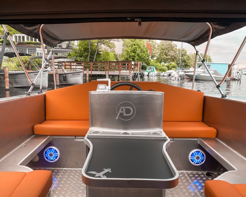Berlin: Electric Boat Rental for self-driving 2 hrs - The Flexibility to Customize