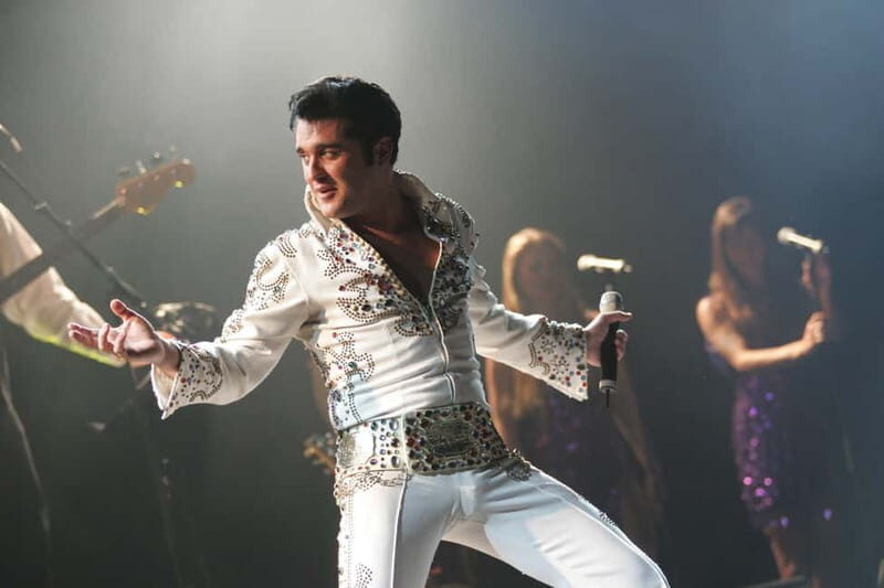 Berlin: "ELVIS - The Musical" Ticket - An energetic tribute to the King of Rock and Roll in Berlin
