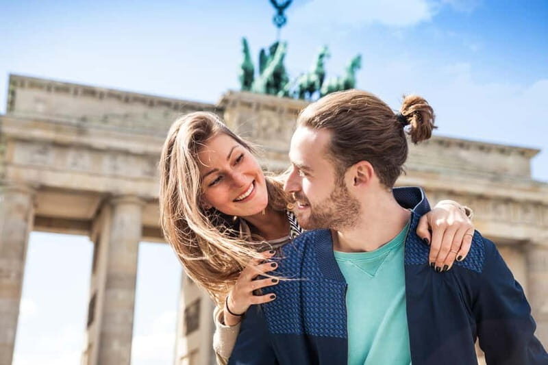 Berlin Essentials: Private Photoshoot at Berlin's top sites - Key Points