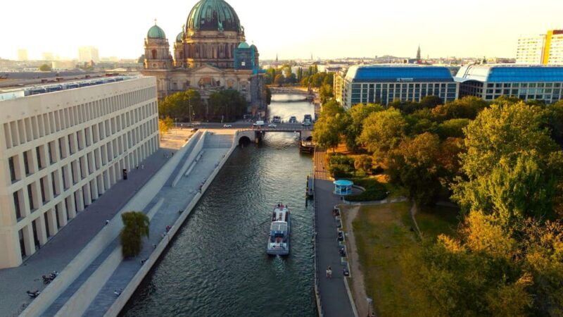 Berlin: Evening Sightseeing River Cruise on the Spree - Who Will Love This Experience?