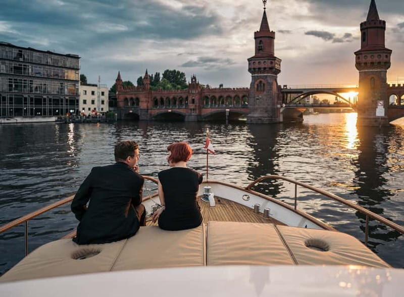 Berlin: Evening Yacht Cruise with Aperitif - Authentic Insights from Reviews