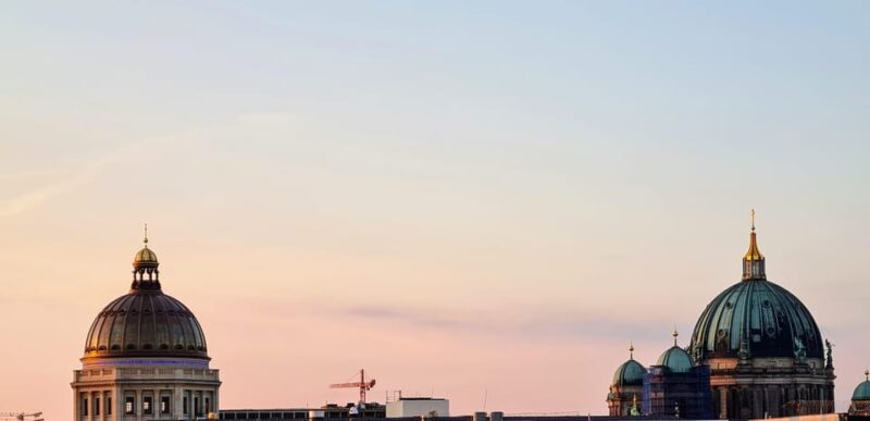 Berlin: Express History Walking Tour - Meeting Point and Duration