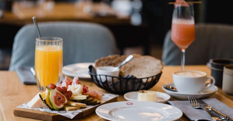 Berlin: Fine Dining Breakfast with Champagne in Schoneberg - Final Thoughts