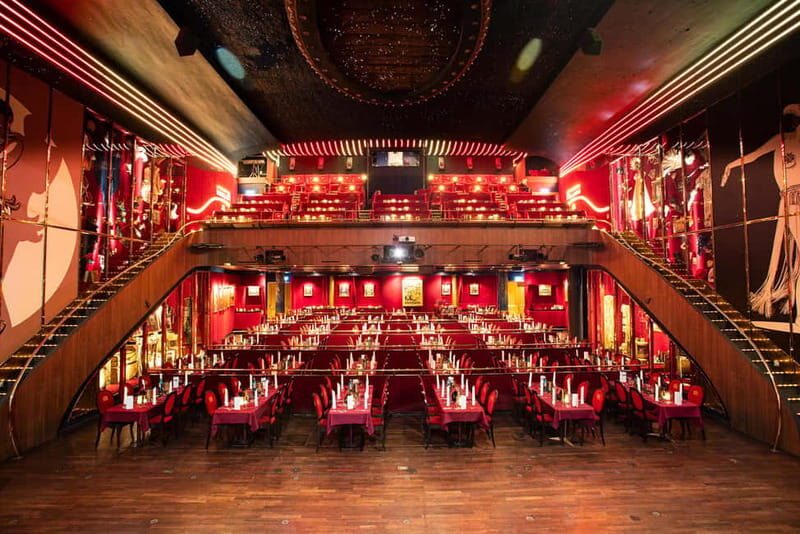 Berlin: "Flying Lights"  including Flying Steps  variety show - Who Should Consider This Experience?