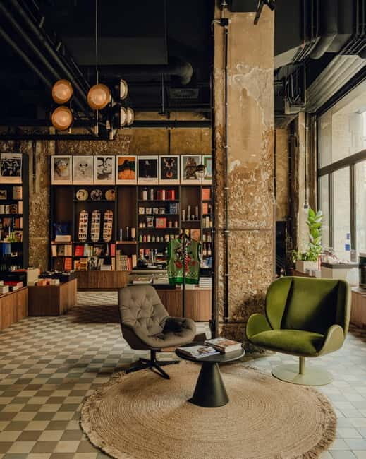 Berlin: Fotografiska Entry plus Guided Tour (English) - FAQs