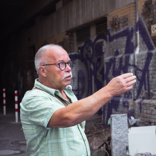 Berlin: GDR witness tour in small group - Key Points