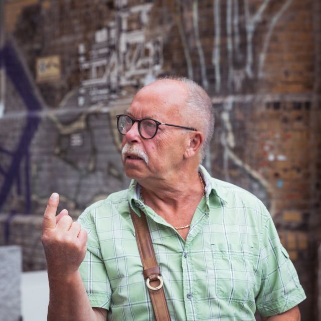 Berlin: GDR witness tour in small group - A Closer Look at the Tour Experience