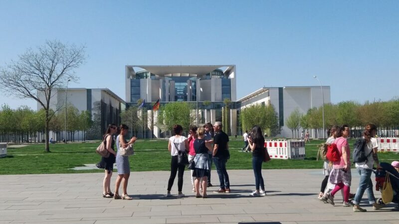 Berlin: Government District around the Reichstag Guided Tour - A Quick Look at This Berlin Tour