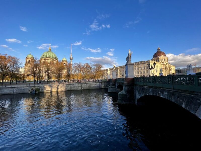 Berlin: Guided Walking Tour in English - Who Is This Tour Best For?