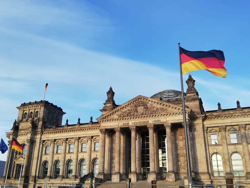 Berlin: Guided walking tour of the must-see sights - Detailed Breakdown of the Tour Experience