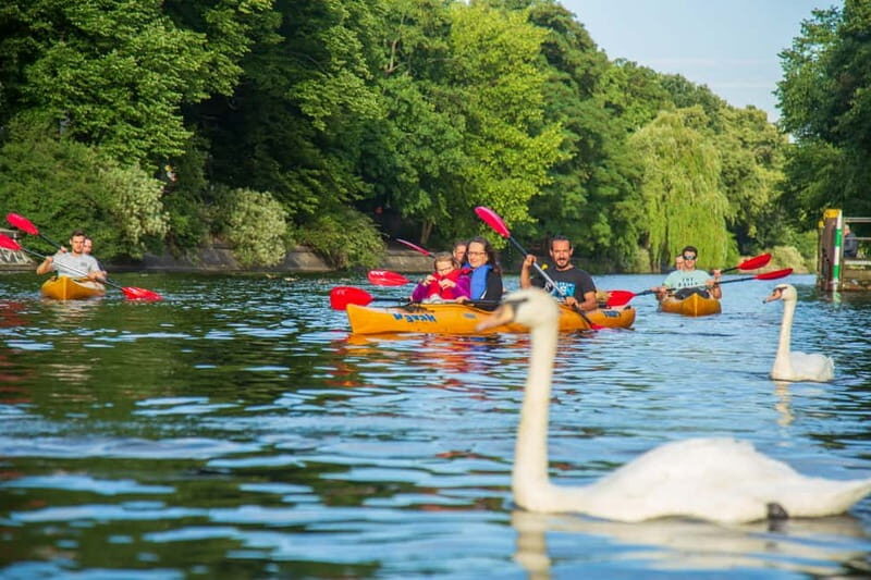 Berlin: Kayaking Tour East - Kreuzberg and Spree river - Paddling Experience and Physicality
