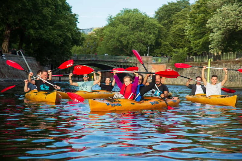 Berlin: Kayaking Tour Kreuzberg - Sunset on Landwehr Canal - Berlin: Kayaking Tour Kreuzberg - Sunset on Landwehr Canal