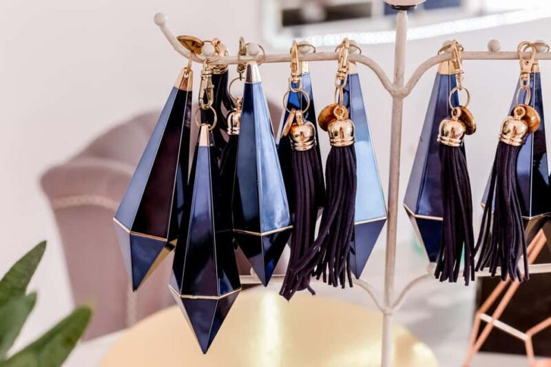 Berlin: Lipstick-Making Workshop with Prosecco - Who Should Try This?