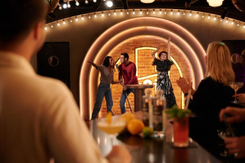 Berlin: Madame Tussauds Museum & Berlin Dungeon Combo Ticket - Key Points