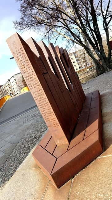 Berlin: Modernist Architecture Tour in the Hansaviertel - The Sum Up