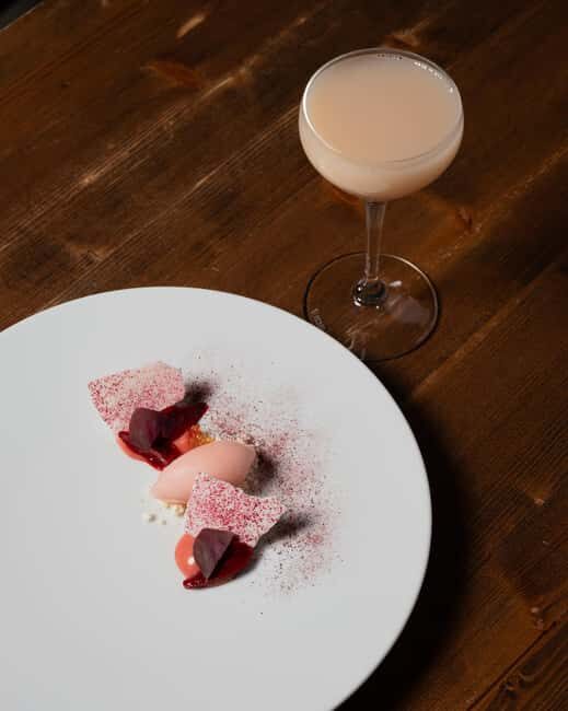 Berlin: New Year's Eve Vegan Michelin Dinner at Bonvivant - An Upscale Vegan Celebration in Berlin