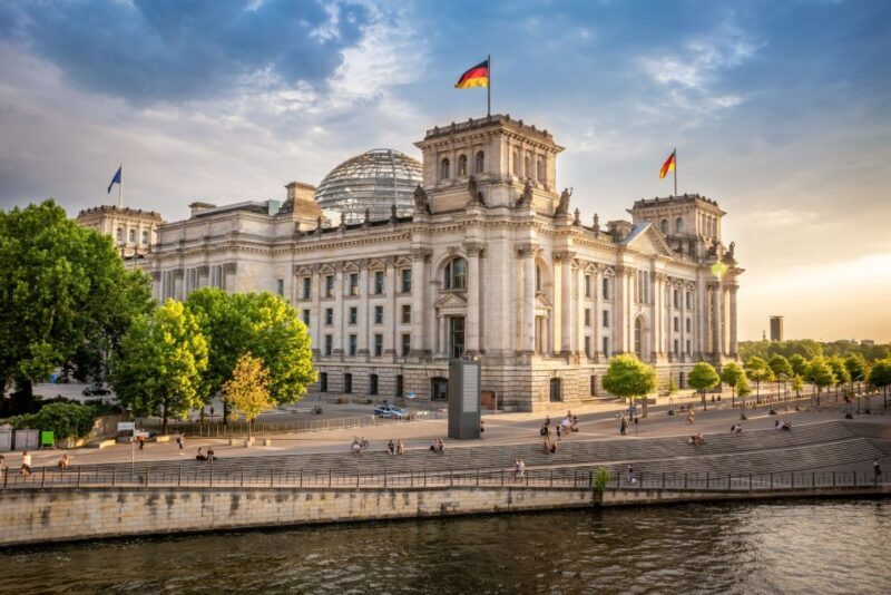 Berlin: Old Town Highlights Private Walking Tour - Key Points