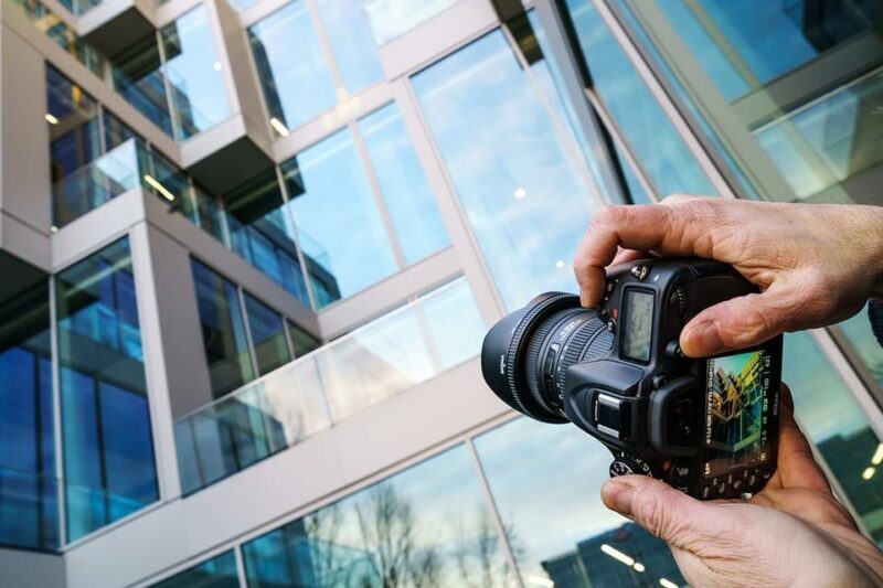 Berlin: Photo course Modern Architecture & Reflections - Exploring the Details of the Berlin Photo Course